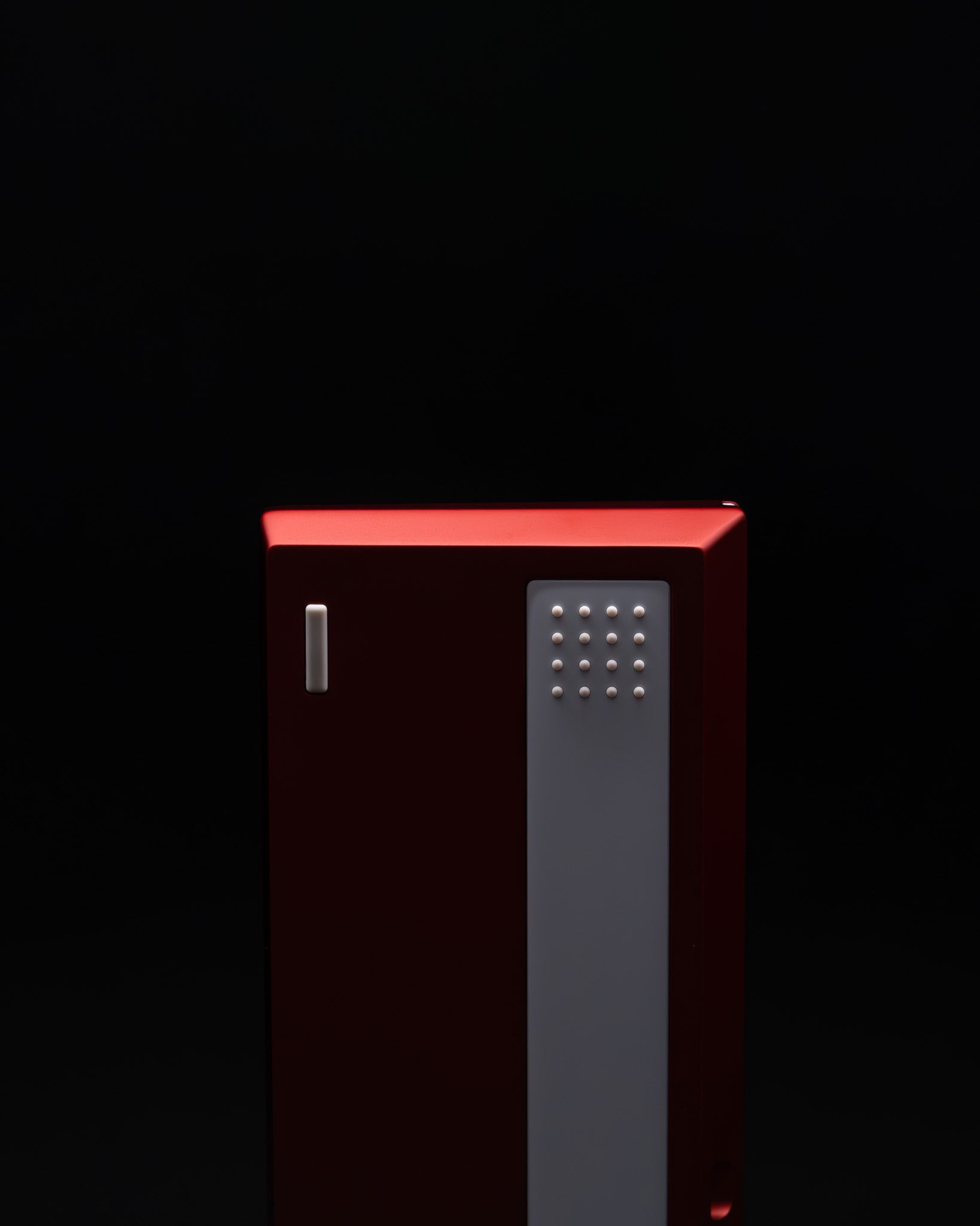 Red Edition Envoy – Mode Designs